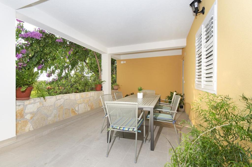 Apartment Ivan Makarska