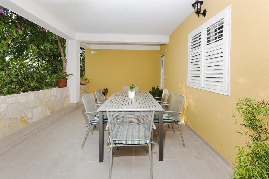 Apartment Ivan Makarska